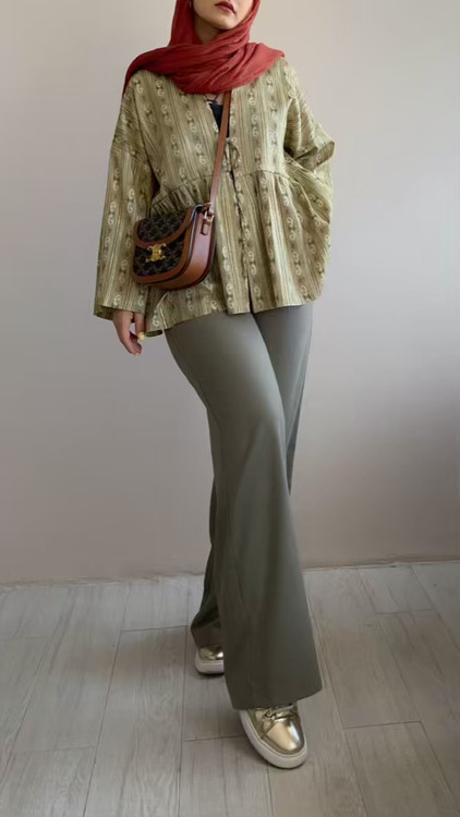 مانتو باتیک جزئیات