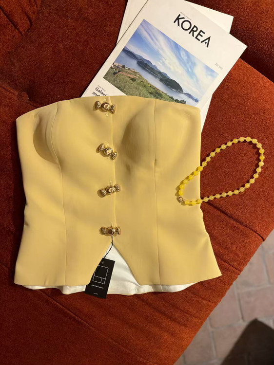 نیمتنه کرپ جزئیات