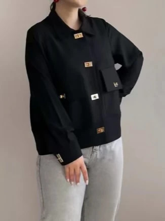 مانتو قفل نمای جلو