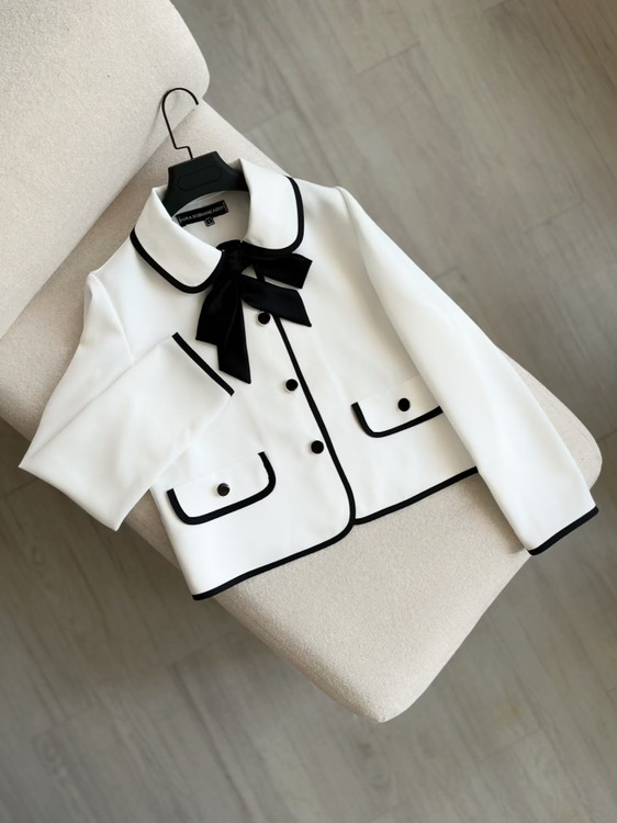 کت یقه ب ب نمای جلو