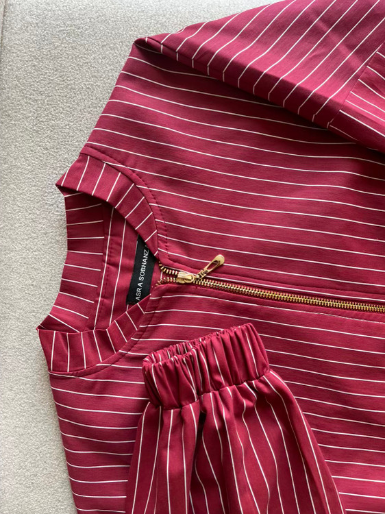 بامبر جکت آلبالو نمای کنار